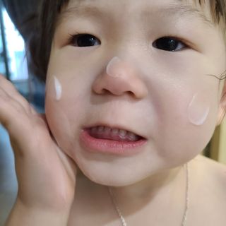 더마비 프레쉬 모이스처 바디 로션 — 5점을 준 리뷰어가 2021년 6월 올린 사용 사진