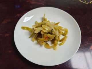 루시델리 야미하우스 홍콩 스파이시 프리미엄 짜사이 무침 500g — 5점을 준 리뷰어가 2024년 6월 올린 사용 사진