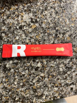 디오르 버닝레드 — 5점을 준 리뷰어가 2022년 2월 올린 사용 사진