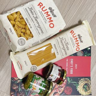 이탈리안 프리미엄 파스타 룸모 Rummo 파스타 2종 + 바질 페스토 + 블랙 트러플 페이스트 — 4.5점을 준 리뷰어가 2021년 7월 올린 사용 사진