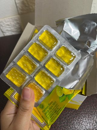 마요라 히말라야 솔트 캔디 2종-페퍼민트 맛, 라임민트 맛 — 5점을 준 리뷰어가 2023년 1월 올린 사용 사진