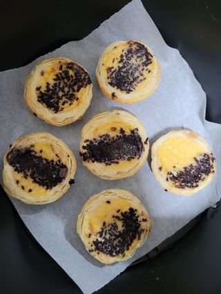 디앙뜨 포르투갈 에그타르트 오리지널 맛+패션후르츠+초콜릿타르트 맛 중 택1 — 5점을 준 리뷰어가 2021년 8월 올린 사용 사진