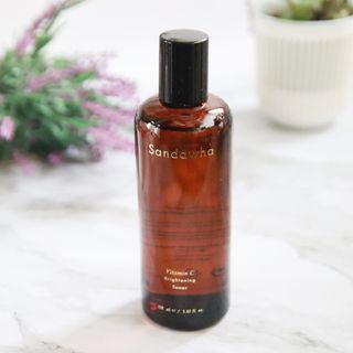 스킨큐어 산다화 비타민c 화이트닝 토너 150ml — 5점을 준 리뷰어가 2021년 12월 올린 사용 사진