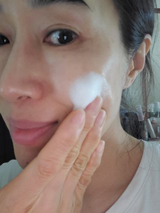 아이디플라코스메틱 아이디 브이로직 마이너스 필링 토너 110ml — 5점을 준 리뷰어가 2022년 1월 올린 사용 사진