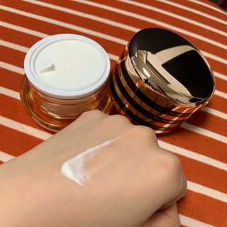 자민경 크레마카라콜 울트라 프로폴리스 하이드라 인텐스 크림 50ml — 5점을 준 리뷰어가 2020년 12월 올린 사용 사진