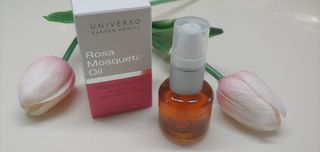 유니베르소 로즈힙 오일 15ml — 5점을 준 리뷰어가 2021년 8월 올린 사용 사진