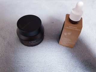 마리엔메이  이데베논 블랙베리 보습 크림 + 세럼 — 5점을 준 리뷰어가 2021년 10월 올린 사용 사진