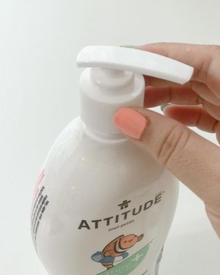 에티튜드 천연 젖병세정제 무향 700ml 1종 주방세제 EWG올그린 순한 비건 세제 — 5점을 준 리뷰어가 2022년 8월 올린 사용 사진