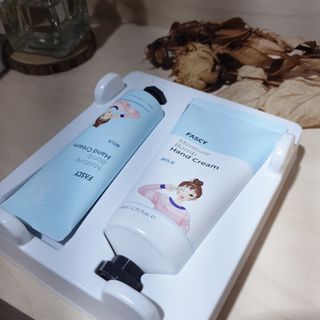 파시 FASCY 高保湿ハンドクリーム40ml+80ml セット — 5점을 준 리뷰어가 2021년 8월 올린 사용 사진