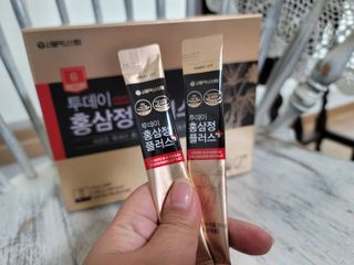 서울약사신협_투데이홍삼정플러스스틱_10g x 30포 — 5점을 준 리뷰어가 2021년 5월 올린 사용 사진
