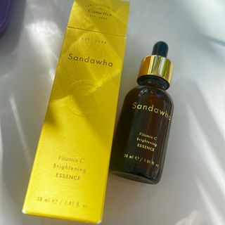 스킨큐어 산다화 비타민c 화이트닝 에센스 30ml — 5점을 준 리뷰어가 2023년 10월 올린 사용 사진