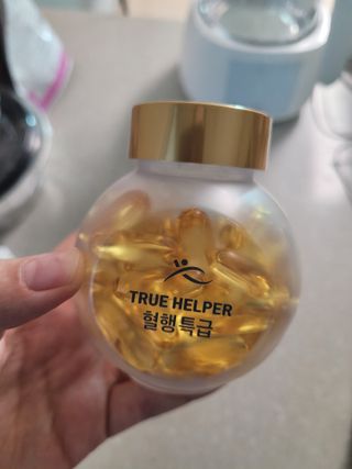 트루헬퍼 혈행 특급 초임계알티지 오메가3 1박스 2개월 — 5점을 준 리뷰어가 2023년 1월 올린 사용 사진