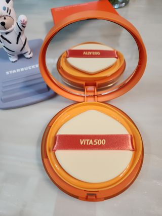 광동생활건강 MF[광동] 비타500✨주름개선·미백·SPF50+🌞퍼펙트쉴드 빅 선쿠션 본품 — 5점을 준 리뷰어가 2024년 5월 올린 사용 사진