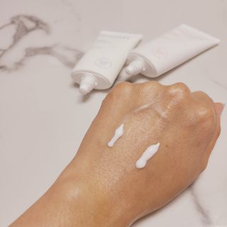 보타니티 촉촉수분자차 아쿠아핏 선 에센스 50ml + 보송톤업자차 징크 선 로션 50ml SPF50+ PA++++ (4/25) — 5점을 준 리뷰어가 2022년 5월 올린 사용 사진