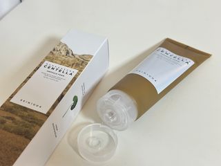 스킨1004 [SKIN1004] 마다가스카르 센텔라 앰플 폼 125ml — 5점을 준 리뷰어가 2024년 8월 올린 사용 사진