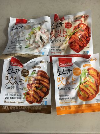 굽네몰 [굽네] 소스가 맛있는 닭가슴살 슬라이스 4종 — 5점을 준 리뷰어가 2021년 11월 올린 사용 사진