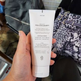 [베러오리진] 무화과 크리미 딥 폼 클렌저/피부 노폐물 & 미세먼지 99 세정 인증 민감성 피부 무자극 인증 — 5점을 준 리뷰어가 2021년 11월 올린 사용 사진