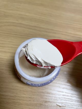 매일바이오 그릭요거트 오리지널 플레인 4개, 로스터리 커피믹스 4개 — 5점을 준 리뷰어가 2021년 12월 올린 사용 사진