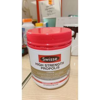Swisse 스위스 고함량 프로폴리스 2,000mg 210정 — 4점을 준 리뷰어가 2021년 3월 올린 사용 사진