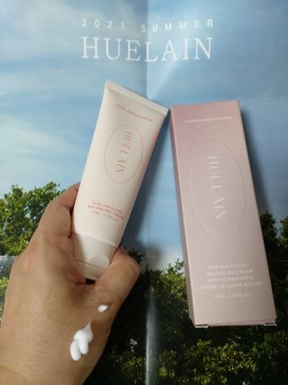 [휴랑] 오미자 2,000알로 피부 생기를 채워주는 밸런싱 크림 — 4점을 준 리뷰어가 2021년 10월 올린 사용 사진