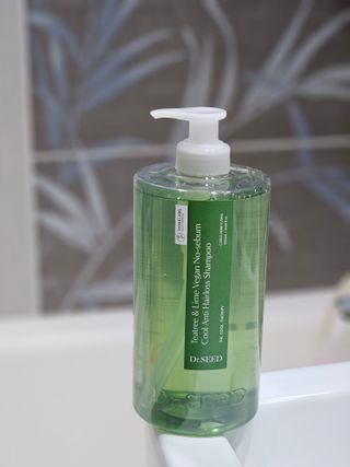 닥터시드 티트리 앤 라임 비건 지성케어 쿨 탈모 샴푸 (1000ml) — 5점을 준 리뷰어가 2023년 12월 올린 사용 사진