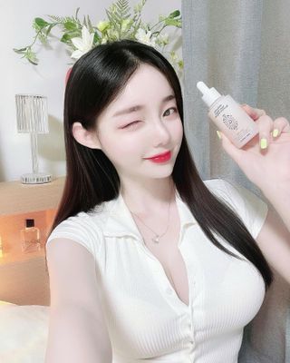청담로즈 로즈블랑 화이트닝 슈퍼 리페어 리커버리 앰플 — 5점을 준 리뷰어가 2023년 7월 올린 사용 사진