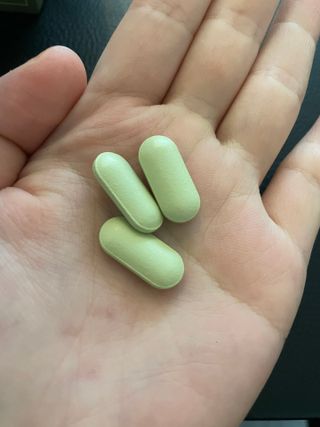 클린24시간 지중해로 쏙빠지다 1SET (800mg*60정) — 4.5점을 준 리뷰어가 2022년 10월 올린 사용 사진