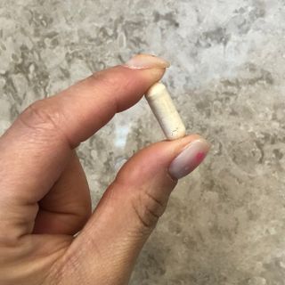 [지셀라] 프로바이오틱스 100억 유산균 보장 (1개월분 / 350mg X 30캡슐) — 5점을 준 리뷰어가 2023년 4월 올린 사용 사진