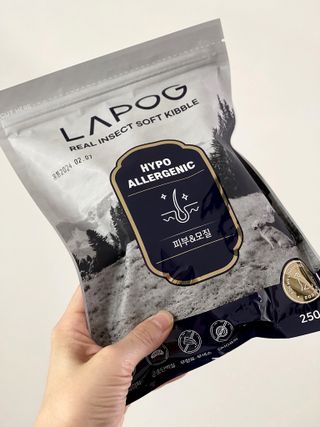 [푸디웜] 라포그 리얼인섹트 소프트키블 스킨 1KG — 5점을 준 리뷰어가 2022년 9월 올린 사용 사진