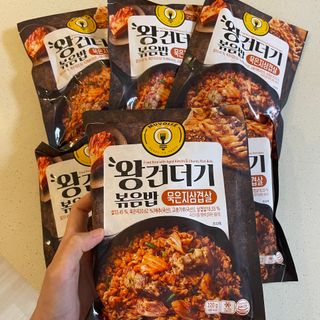 한성기업 무볼레 왕건더기 볶음밥 묵은지삼겹살 — 5점을 준 리뷰어가 2021년 10월 올린 사용 사진