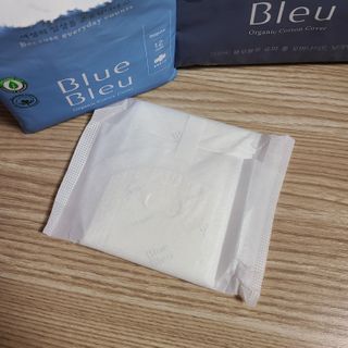 블루블루 유기농 순면 커버 생리대 — 5점을 준 리뷰어가 2021년 1월 올린 사용 사진