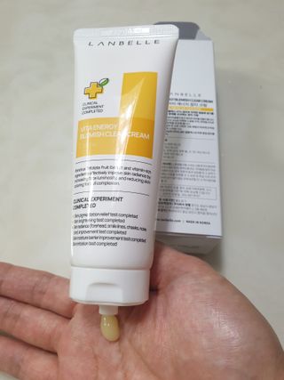랑벨 비타 에너지 잡티 크림 75ml (피부 속 기미완화크림) — 5점을 준 리뷰어가 2022년 6월 올린 사용 사진