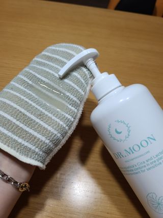 [닥터문] 센텔라 시카케어 화이트머스크 바디워시 1000ml — 5점을 준 리뷰어가 2023년 7월 올린 사용 사진