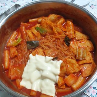 응큼떡볶이 — 5점을 준 리뷰어가 2021년 3월 올린 사용 사진