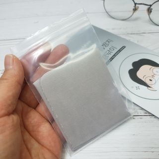 위케어 김서림방지 안경닦이 안티포그 극세사클리너 — 5점을 준 리뷰어가 2021년 2월 올린 사용 사진