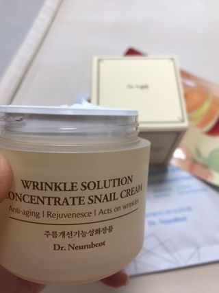 Dr.느루벗 느루벗 링클 솔루션 콘센트레이트 스네일 탄력 달팽이 크림 80g — 5점을 준 리뷰어가 2021년 2월 올린 사용 사진