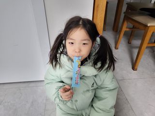 다나음 셀렌에 빠진 아연면역젤리 열대과일맛+사과맛 — 5점을 준 리뷰어가 2023년 1월 올린 사용 사진