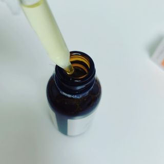더마 사이언스 비타민 CCC 앰플 기미 브라이트닝 세럼 30ml — 4점을 준 리뷰어가 2021년 8월 올린 사용 사진