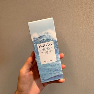[스킨1004] 마다가스카르 센텔라 히알루-시카 워터핏 선세럼 50ml — 5점을 준 리뷰어가 2024년 5월 올린 사용 사진
