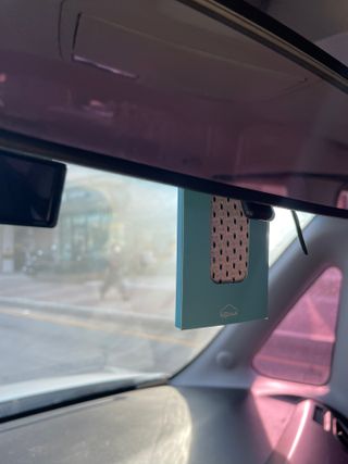 심폐소생소 [오늘도맑음] 차량용 악세사리 공기청정필터 이태리산 자동차용품 내부꾸미기 — 4점을 준 리뷰어가 2021년 12월 올린 사용 사진