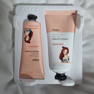 파시 FASCY 高保湿ハンドクリーム40ml+80ml セット — 4점을 준 리뷰어가 2021년 8월 올린 사용 사진
