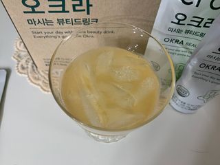 [이롬] 오크라 마시는 뷰티드링크 100mL x 20입 — 5점을 준 리뷰어가 2022년 7월 올린 사용 사진