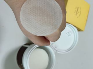 산다화 비타민씨 화이트닝 토너 패드 — 5점을 준 리뷰어가 2023년 9월 올린 사용 사진