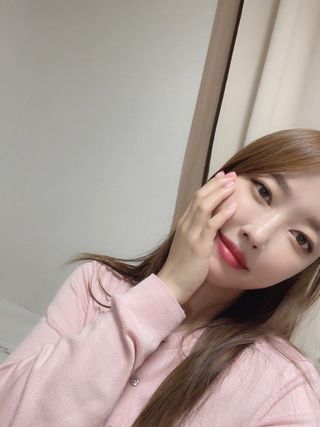 데싱디바 글레이즈 젤네일 포일 이펙트 네일_4종 중 택 1 — 5점을 준 리뷰어가 2021년 9월 올린 사용 사진