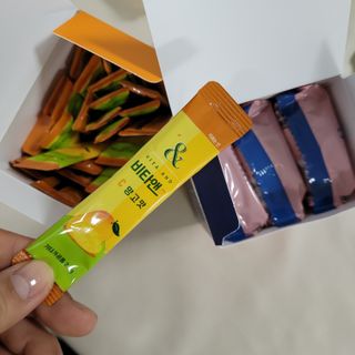 비타앤C 레몬맛, 망고맛 — 5점을 준 리뷰어가 2021년 6월 올린 사용 사진