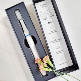 트로마츠 심플 미세전류 칫솔 — 4점을 준 리뷰어가 2022년 5월 올린 사용 사진