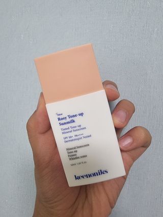 키노닉스 로지 톤업 선밀크 — 5점을 준 리뷰어가 2021년 8월 올린 사용 사진