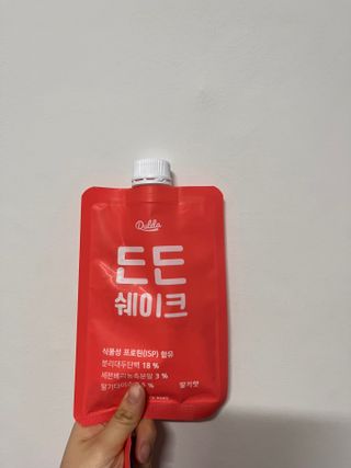 [덜다] 든든 식물성 단백질 쉐이크 40g X 7입 (곡물/딸기) — 5점을 준 리뷰어가 2023년 8월 올린 사용 사진