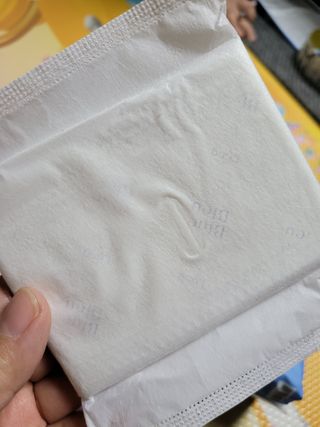 블루블루 유기농 순면 커버 생리대 — 5점을 준 리뷰어가 2021년 1월 올린 사용 사진