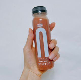 BLENDY'S 핑크 스무디+블론디 스무디 — 3점을 준 리뷰어가 2021년 9월 올린 사용 사진